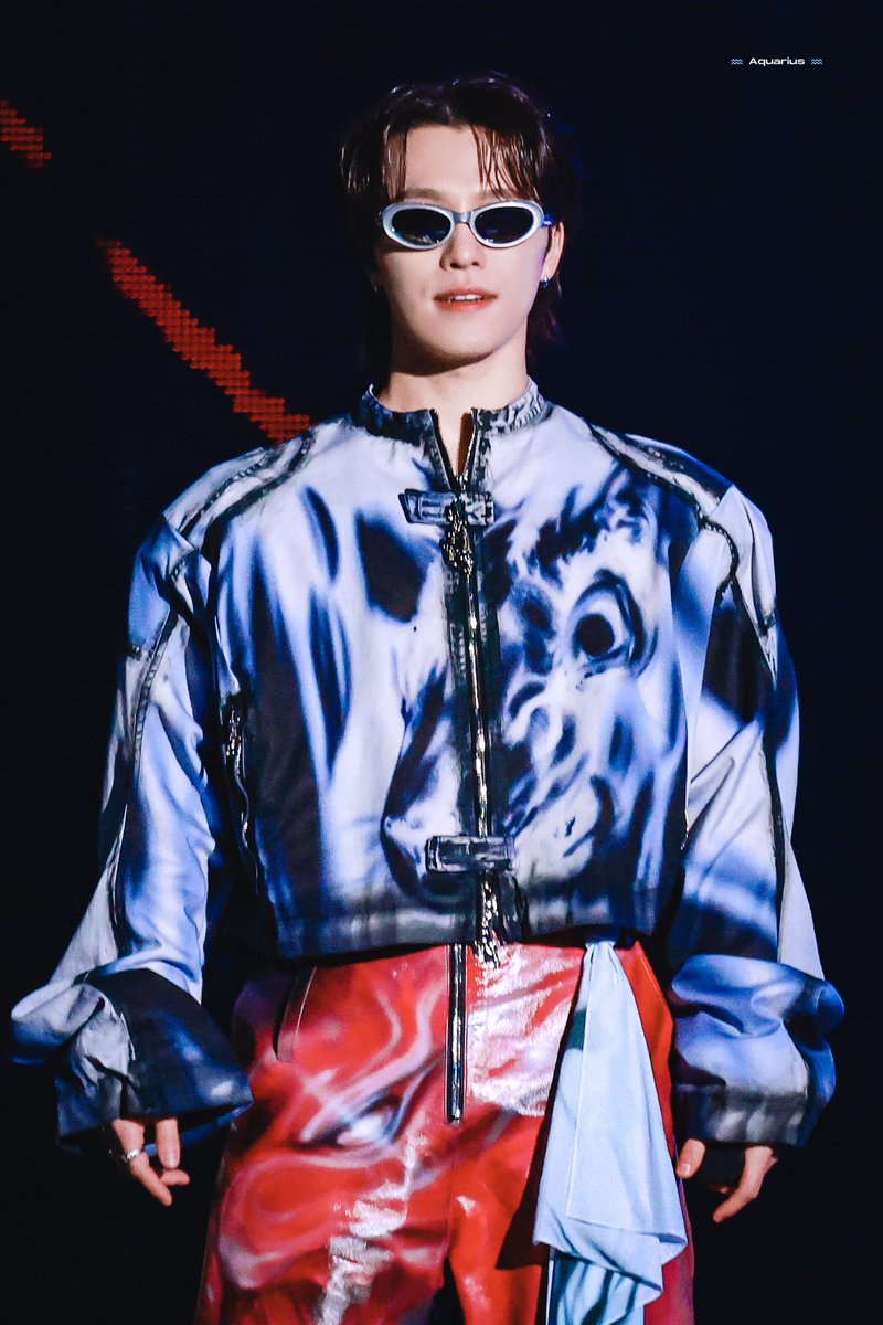 this caratland unit switch dino look will go down in history