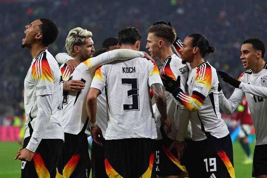 fcaugsburg_news's tweet image. 10er PSN für denjenigen der das richtige Ergebnis + Torschützen bei #ITAGER richtig errät

Um teilzunehmen Fav + Retweet, sollten mehrere richtig tippen, dann such ich mir random einen Sieger aus

Einsendeschluss um 20:00 Uhr