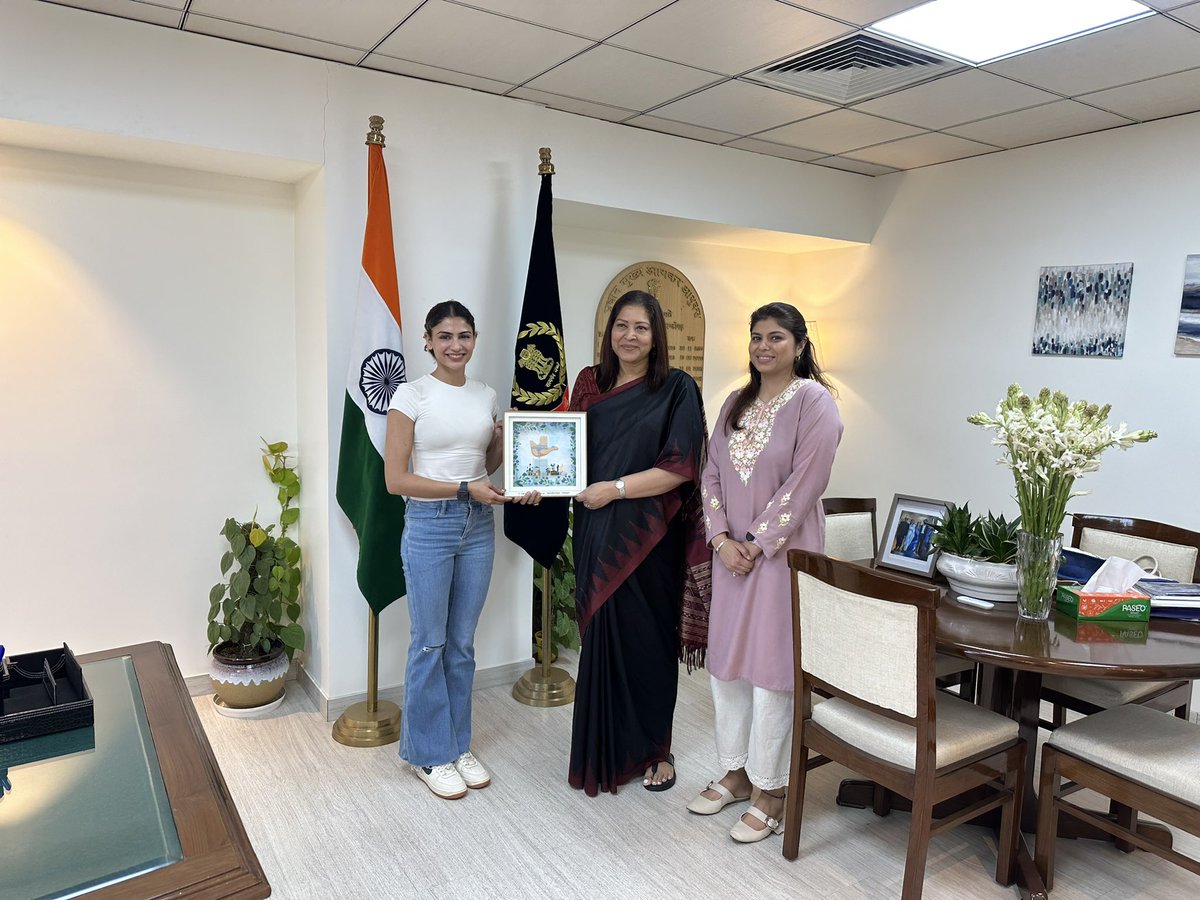 Honour to meet Madam Smt. Amrapalli Das G, I.R.S, Pr. Chief Commissioner of Income Tax, North West Region, Chandigarh