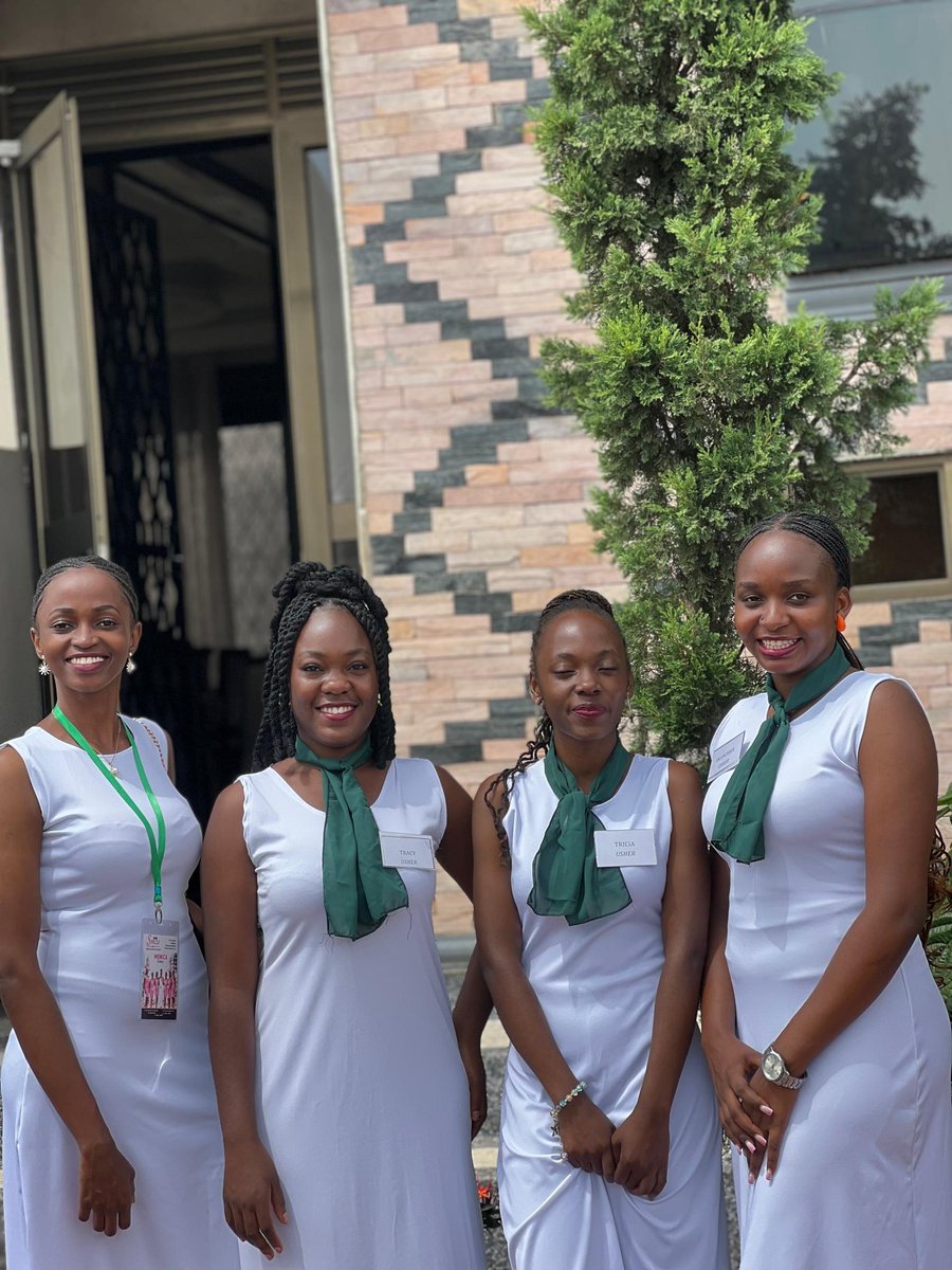 SmizeUshersUg's tweet photo. Its a Thursday and we are throwing back to Ms.Florence's kukyala last year, our hearts were filled with delight to be apart of this beautiful function, Thank you for having us, we wish you the very best in your upcoming functions😍🤗 #UsherLife #SmizeUshers https://t.co/H6mDwC3kbD