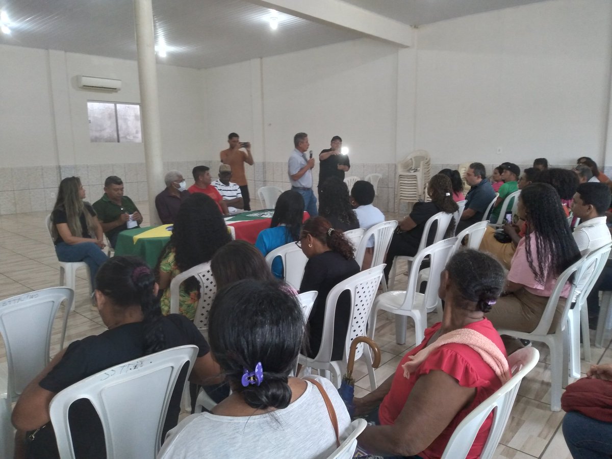seir_ma's tweet photo. Secretaria de Estado da Igualdade Racial, representada pelo secretário Gerson Pinheiro e equipe e representando o governador, participa neste momento do Encontro de Gestores da Rota Quilombola da Baixada Maranhense, na cidade de Pinheiro: 12 municípios discutindo SINAPIR e SEPIR. https://t.co/AS27608mvv