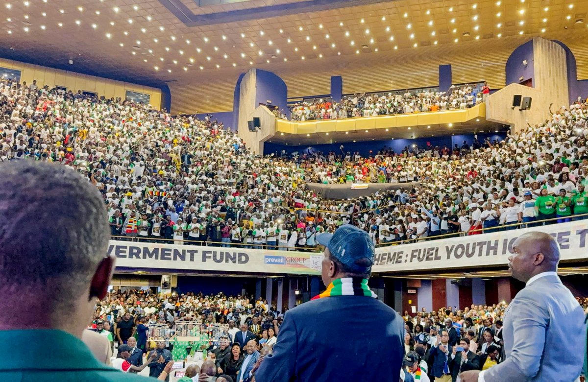 President of Zimbabwe tweet media