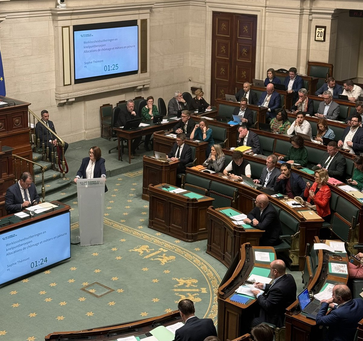 Limiter les allocations de #chômage dans le temps, c’est empêcher des milliers de travailleurs de se former à des métiers en #pénurie. Une réforme aveugle qui pénalise celles et ceux qui font l’effort de se reconvertir.