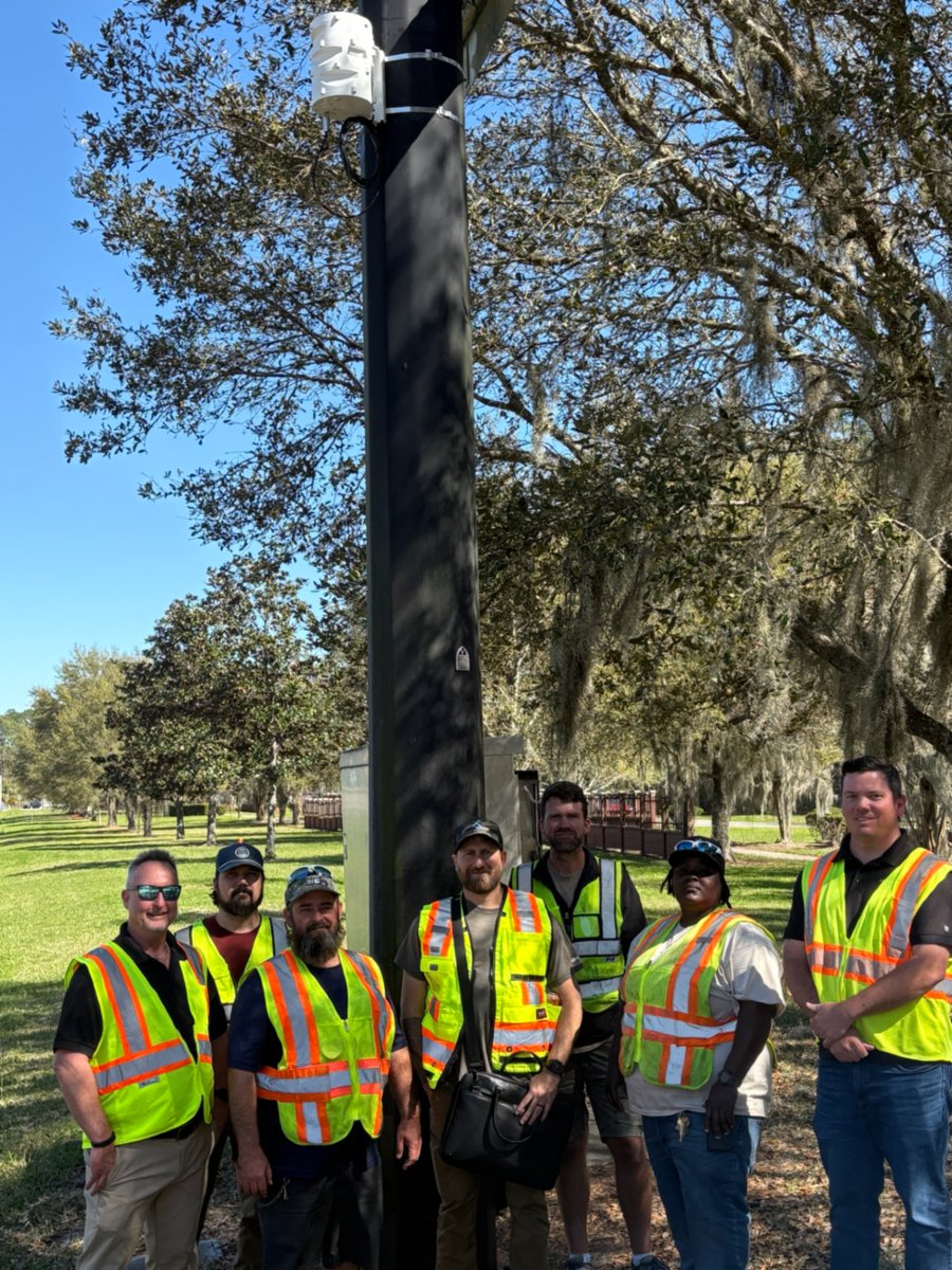 wavetronix_llc's tweet image. The City of Gainesville, Florida has the first XP21 sensor up and running!

Thanks to all who contributed to this innovative first-of-Its-kind solution at the intersection.

#stopbar #innovation #technology #florida