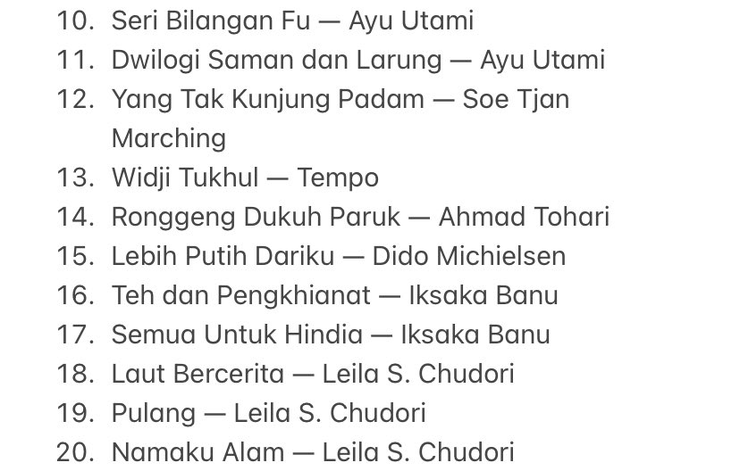 sincerelypoem's tweet photo. Aku buat list judul bukunya takut nggak kelihatan. https://t.co/rgUWBcjzZj