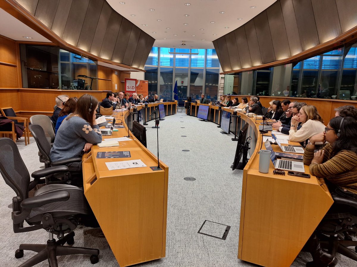 Family Employment-EU (@effe_eu) on Twitter photo Great discussions at the <a href="/Europarl_EN/">European Parliament</a> on #domesticwork & #FormalWork!
📢 We presented #DomCareValue, showcasing how investment in #IndirectCare boosts jobs & public finances!
🔎 Engaging discussions with EU representatives on leveraging the simulator for policymaking. Great discussions at the <a href="/Europarl_EN/">European Parliament</a> on #domesticwork & #FormalWork!
📢 We presented #DomCareValue, showcasing how investment in #IndirectCare boosts jobs & public finances!
🔎 Engaging discussions with EU representatives on leveraging the simulator for policymaking.