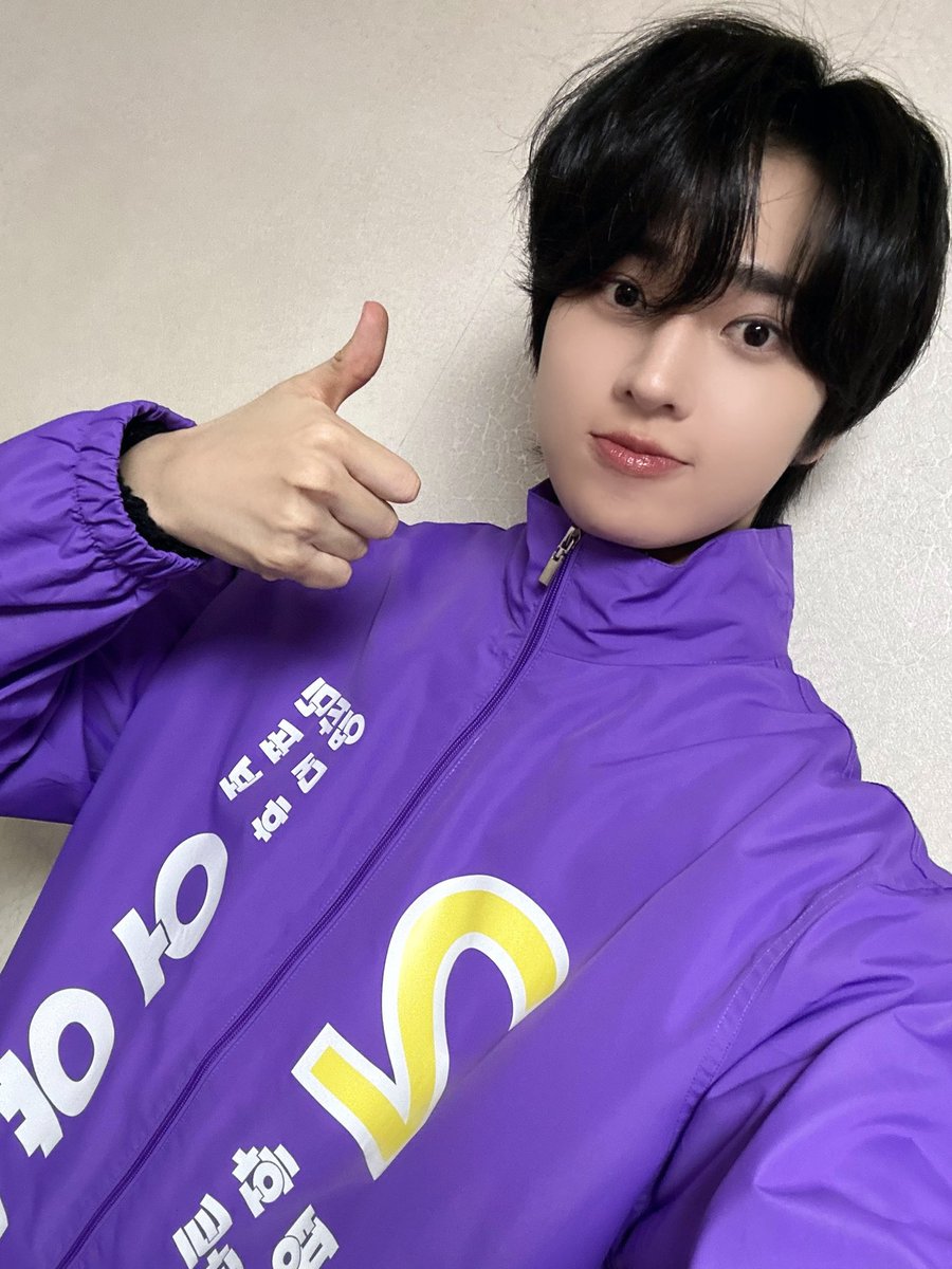 TPST__official's tweet photo. [📸TEMPIC]

25.03.20 #빌런의나라

반장으로 강이 뽑아줄 iE 구함 (1/227)

어떤 상황이든 공부에 집중하는 강이처럼
모두 은찬이한테 집쭝 (๑˃̶͈̀∇˂̶͈́)و⁾⁾˚*

매주 수요일, 목요일 강이랑 함께해요 😈💙

#TEMPEST #템페스트
#한빈 #형섭 #혁 #은찬 #LEW #태래
#VillainsEverywhere https://t.co/dYXQ97Azfm