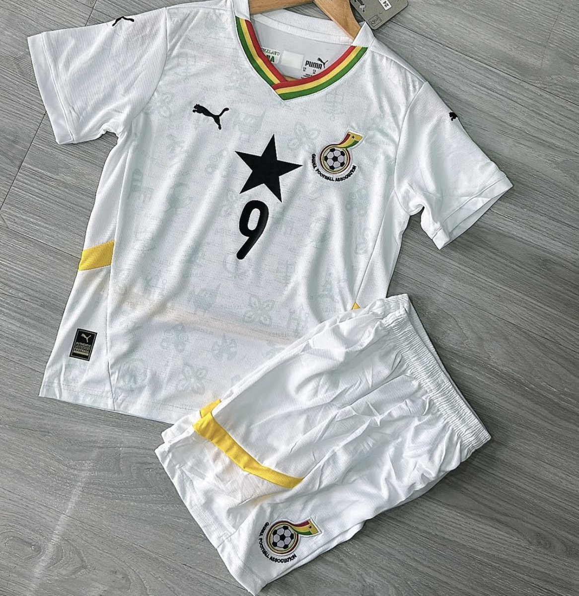 qwin_val's tweet photo. 2025 GHANA JERSEYS AVAILABLE FOR ADULTS &amp; KIDS.

ADULTS: 200 CEDIS 
KIDS: 150 CEDIS
CUSTOMIZING: 30 CEDIS 
CALL: 0594629341
WHATSAPP: 0269588841 https://t.co/A7NTrwf6A6