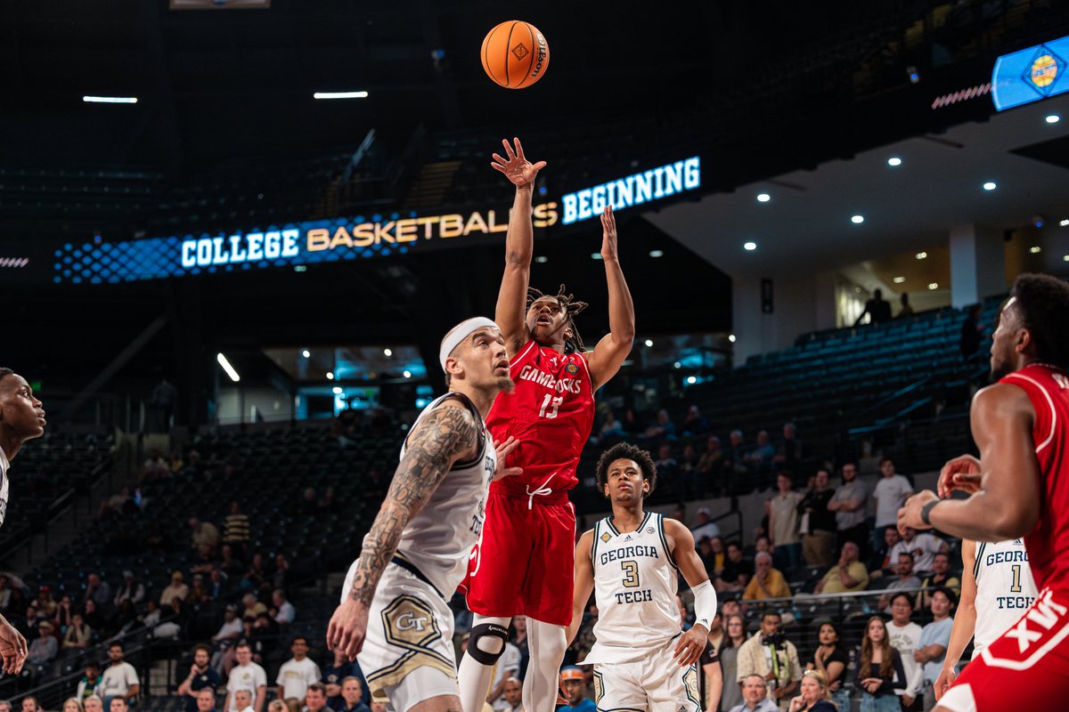 Round two is SET 🛫

We will travel to Irvine, Calif. to take on UC Irvine in the second round of the <a href="/NITMBB/">NIT</a> at 8 PM CT on Sunday 

#StayCocky 🐔 | #FearTheBeak 👌