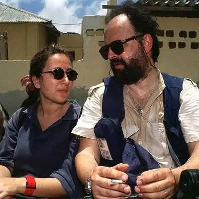 OsservaMy's tweet image. Ilaria Alpi, giornalista Rai e l'operatore Miran Hrovatin, venivano uccisi a Mogadiscio, il 20 marzo 1994 alle 15:30 e ancora oggi non sappiamo la verità sulla loro barbara esecuzione. 
Quel pomeriggio, la Toyota con a bordo i due italiani era diretta verso l'Hotel Amana.