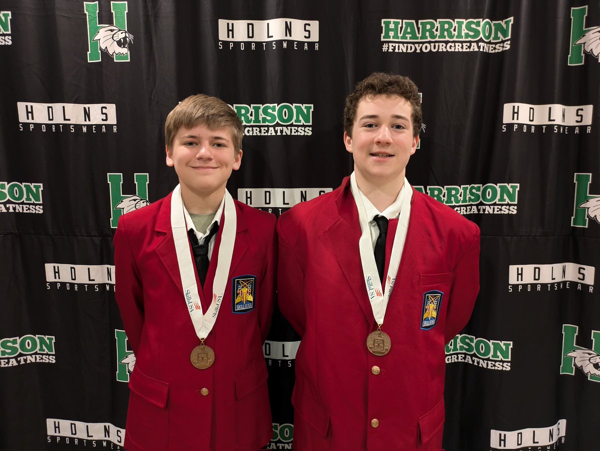 We're thrilled to announce our SkillsUSA Ohio State Champions! Their hard work and dedication had paid off and they brought home some new hardware 🏅#findyourgreatness <a href="/slsdpollitt/">Mr. Pollitt</a> <a href="/GreatOaksOhio/">Great Oaks Career Campuses</a>