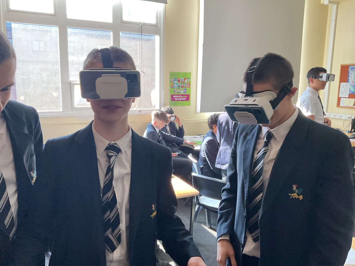 Ahead of their creative writing coursework, our Year 10 students are virtually experiencing the trenches—indeed, some, without their peers, might have fallen down them. #bsbd <a href="/BoltonSch/">Bolton School</a>