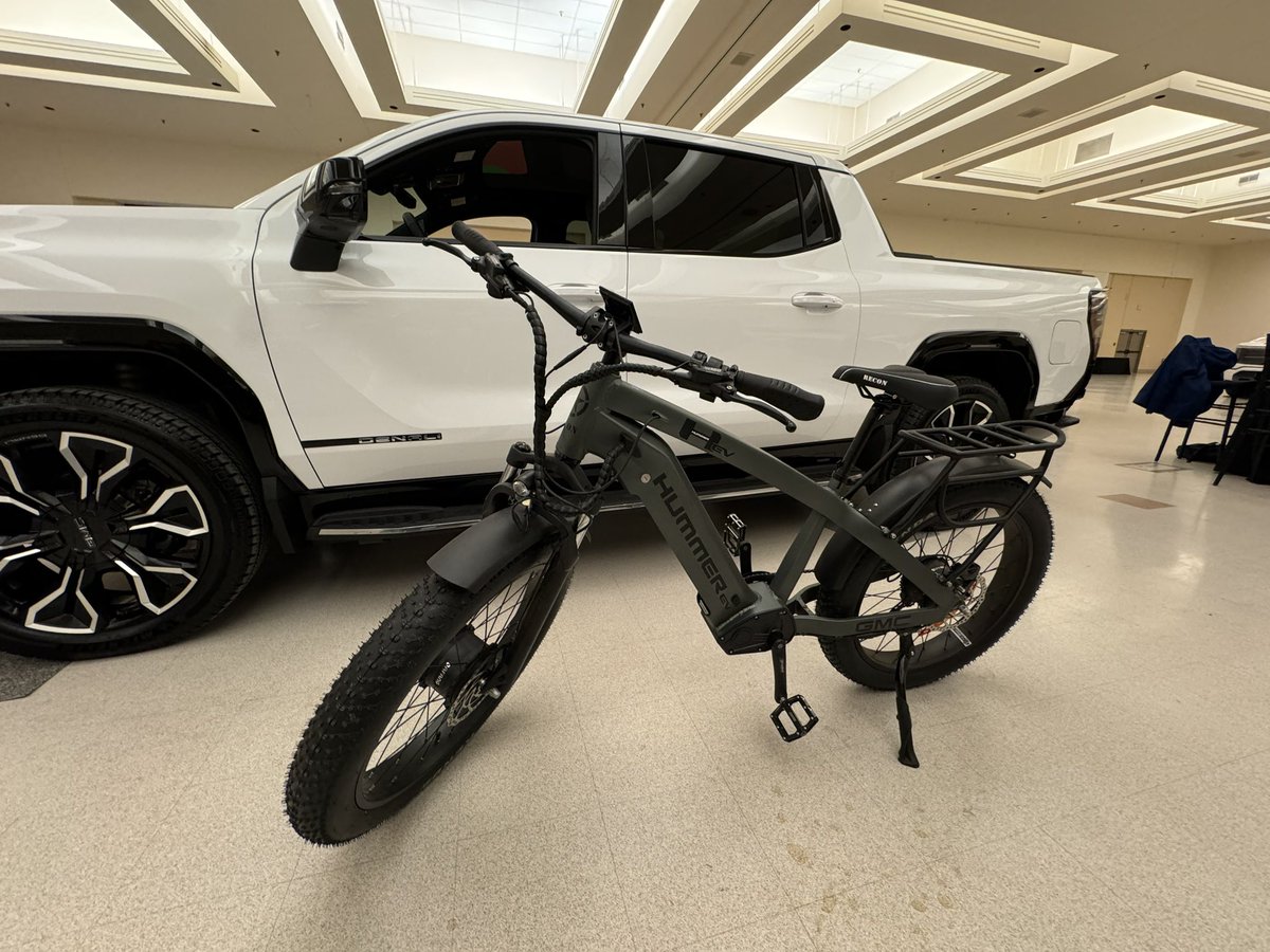 Come see the <a href="/SaratogaChamber/">Saratoga County Chamber of Commerce</a> Team at the <a href="/SSCityCenter/">Saratoga City Center</a> today from 4-7pm for the “Big E Consumer Showcase”! 

Over 20 EV cars, geothermal heating, e-bikes, solar energy, green construction &amp; landscaping, energy efficient appliances &amp; more! 

🚨FREE AND OPEN TO THE PUBLIC🚨