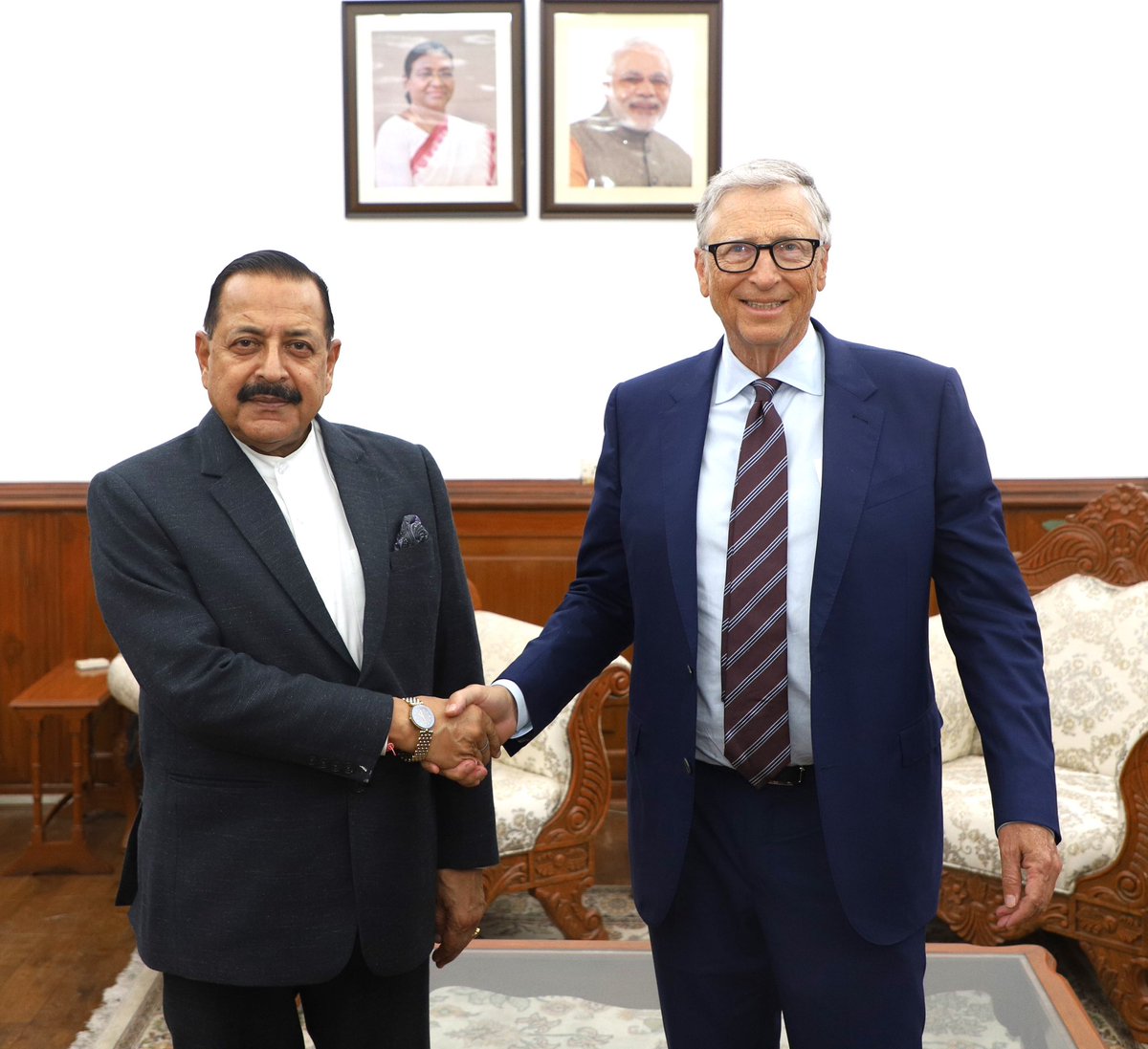 DrJitendraSingh's tweet image. Microsoft co-founder and philanthropist @BillGates, currently on India visit, called on at North Block and held detailed discussions to expand private sector and #StartUp participation in India's innovation push and biomanufacturing surge.
#DBT