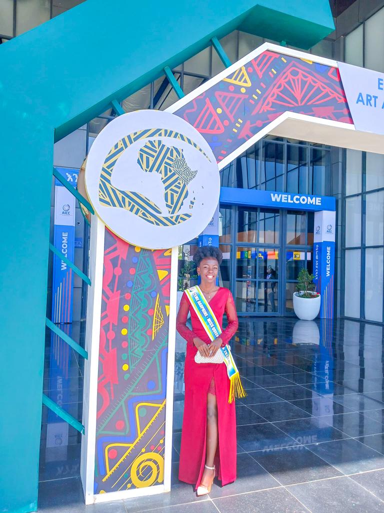 GwsTrend's tweet photo. Nos Miss Queen Ngoma sont présentes à l'East Africa Art &amp; Culture Festival en Éthiopie ! Gitega est fièrement représentée par la 1ère dauphine Annie Lauriane et Miss Popularity Ange Gyslaine. #Culture #EastAfrica #MissQueenNgoma https://t.co/MlAxYNH5am