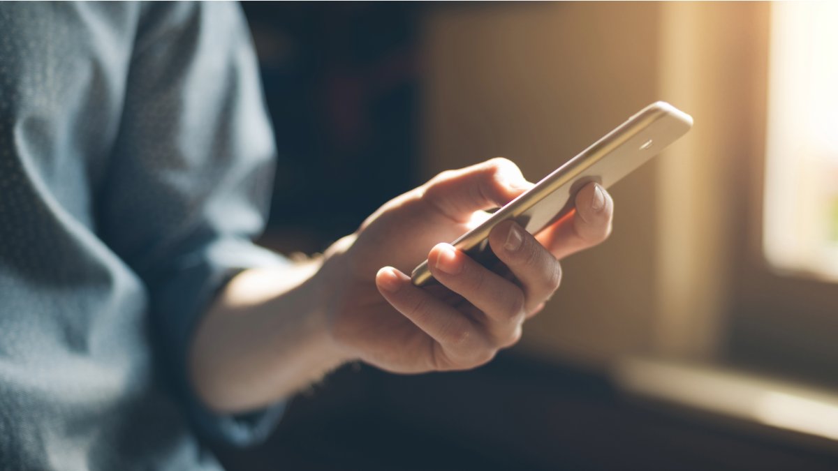 VictimsFirstTV's tweet image. #Cyberflashing is indecent exposure that happens online and is illegal.
It’s when a perpetrator sends an indecent image or video  to a person without their consent. 
Cyberflashing is a form of sexual violence and can have a long-lasting impact on victims.