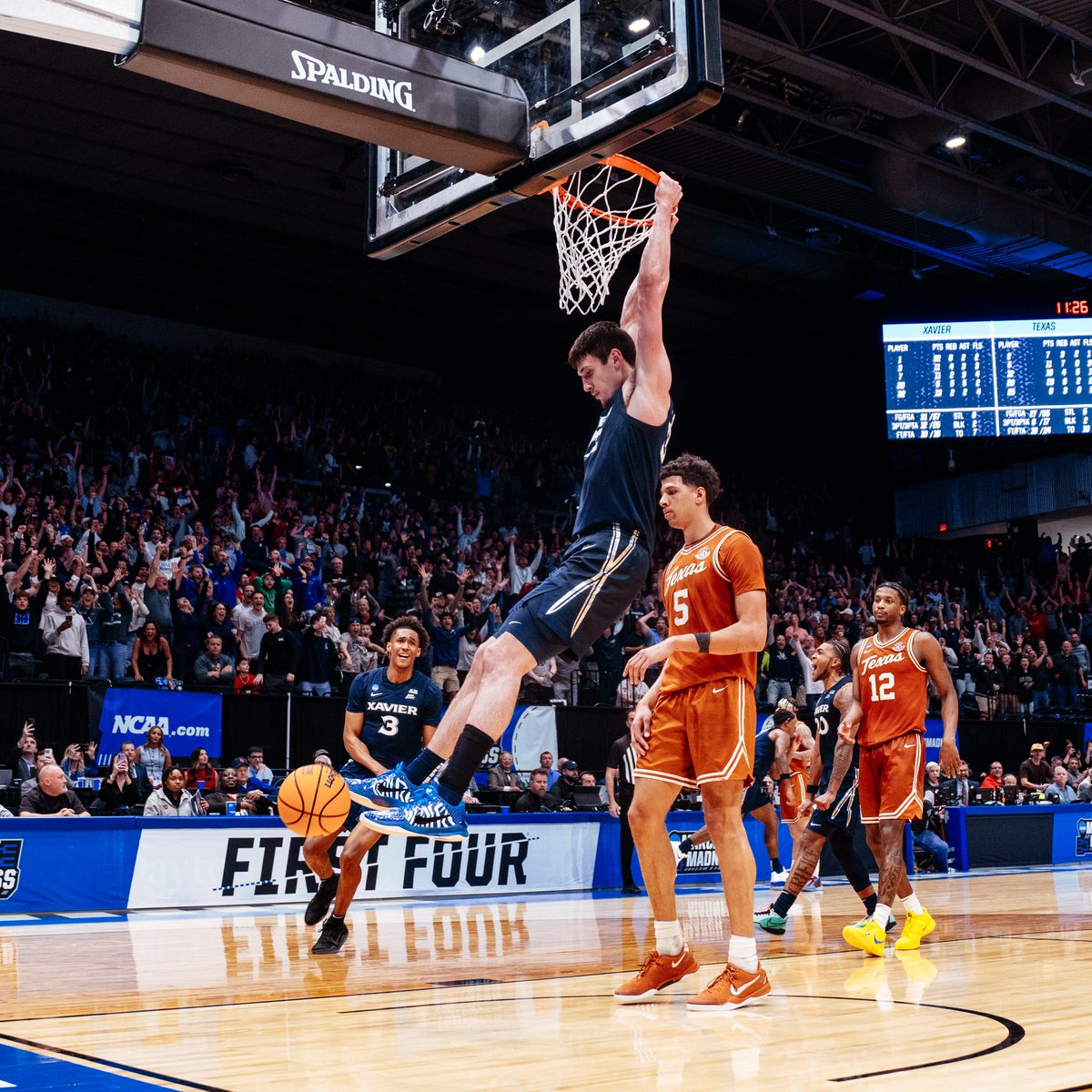 XavierMBB's tweet photo. Survive &amp; Advance 😤

#LetsGoX | ALL IN https://t.co/x51Nv8m1qZ
