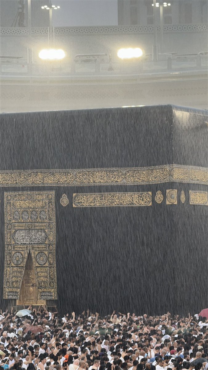 أول أيام العشر ومطر 🤍