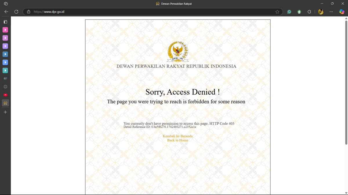 Sk8Fall's tweet image. Masih belum ada unggahan dokumen terkait UU TNI ini di web resmi DPR RI. Bahkan, sekarang web resminya gak bisa dibuka. Apa yang mau dibaca? Tarot?