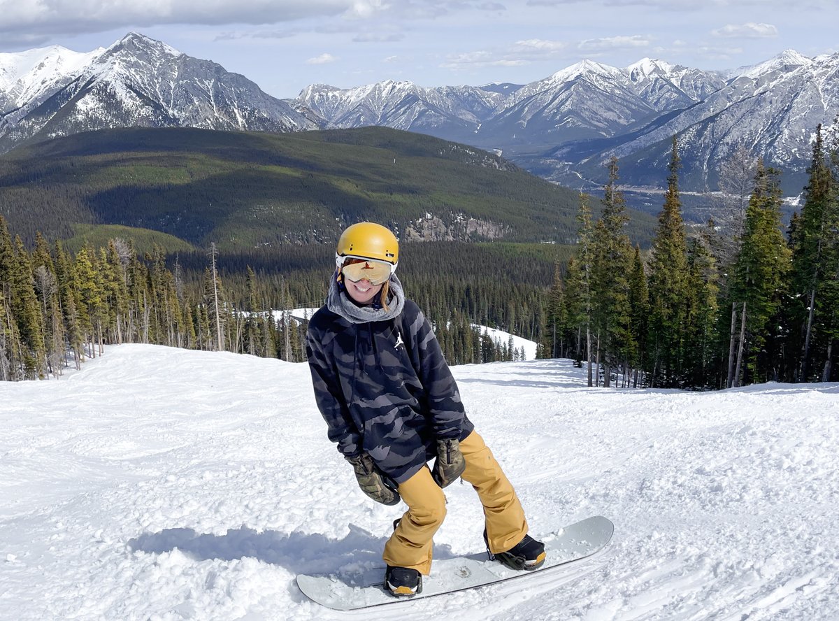 Spring Skiing is on the way!  Here's why you'll want to plan to get out here - skinakiska.com/blog/why-youll…

#skiclose #nakiska #kananaskis #springskiing #blog #goskiab #abviews