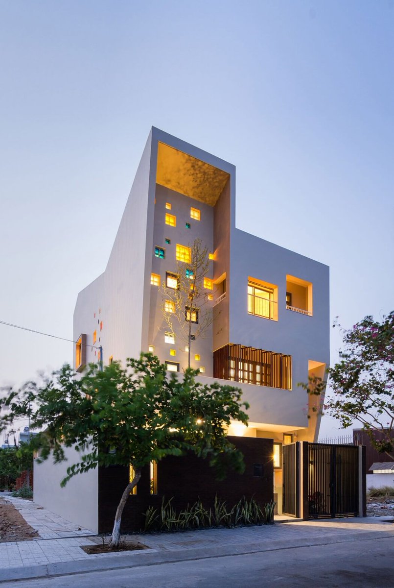 HomeAdore's tweet photo. 2H House by Truong An Architecture + 23o5Studio 

https://t.co/HClploAk6N https://t.co/NkiJy0ZnnV