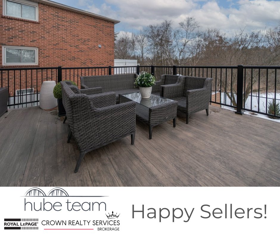TheHubeTeam's tweet photo. We have more happy sellers! Their beautiful sold in 8 days with multiple offers. If you are thinking of buying or selling in the Cambridge area, Call Matthew, Jessica, Lisa or Scott today. We'd love to help! https://t.co/Q0AttsRkuw
#thehubeteam #soldlisting #happysellers https://t.co/xWxkwkxpTS