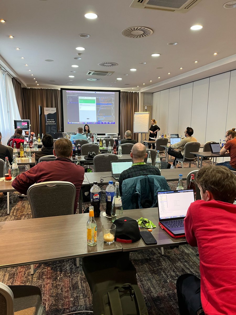 JavaScript & Angular Days (@js_days) on Twitter photo Am Nachmittag stehen die letzten Workshops an 😊 <a href="/basti_springer/">Sebastian Springer</a> und das React-Ökosystem mit TanStack & React Router. <a href="/ManfredSteyer/">Manfred Steyer</a> zeigt die Migration zu Modern Angular <a href="/derLehmann_S/">Sascha Lehmann</a> Animationen in Angular-Apps. Hannah Ebert & Milena Fluck effektive End-to-End-Tests mit Cypress Am Nachmittag stehen die letzten Workshops an 😊 <a href="/basti_springer/">Sebastian Springer</a> und das React-Ökosystem mit TanStack & React Router. <a href="/ManfredSteyer/">Manfred Steyer</a> zeigt die Migration zu Modern Angular <a href="/derLehmann_S/">Sascha Lehmann</a> Animationen in Angular-Apps. Hannah Ebert & Milena Fluck effektive End-to-End-Tests mit Cypress