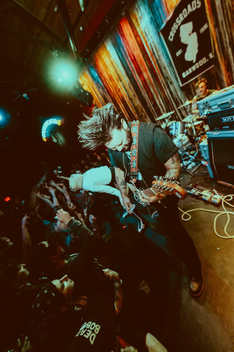 Still feeling the heat from our <a href="/Crossroads_NJ/">Crossroads</a> show! This is the energy we live for 🌼 

We’re in Toronto tonight! Let’s see what you’ve got for us 🇨🇦
📸 <a href="/JackiNicole/">Jack</a>