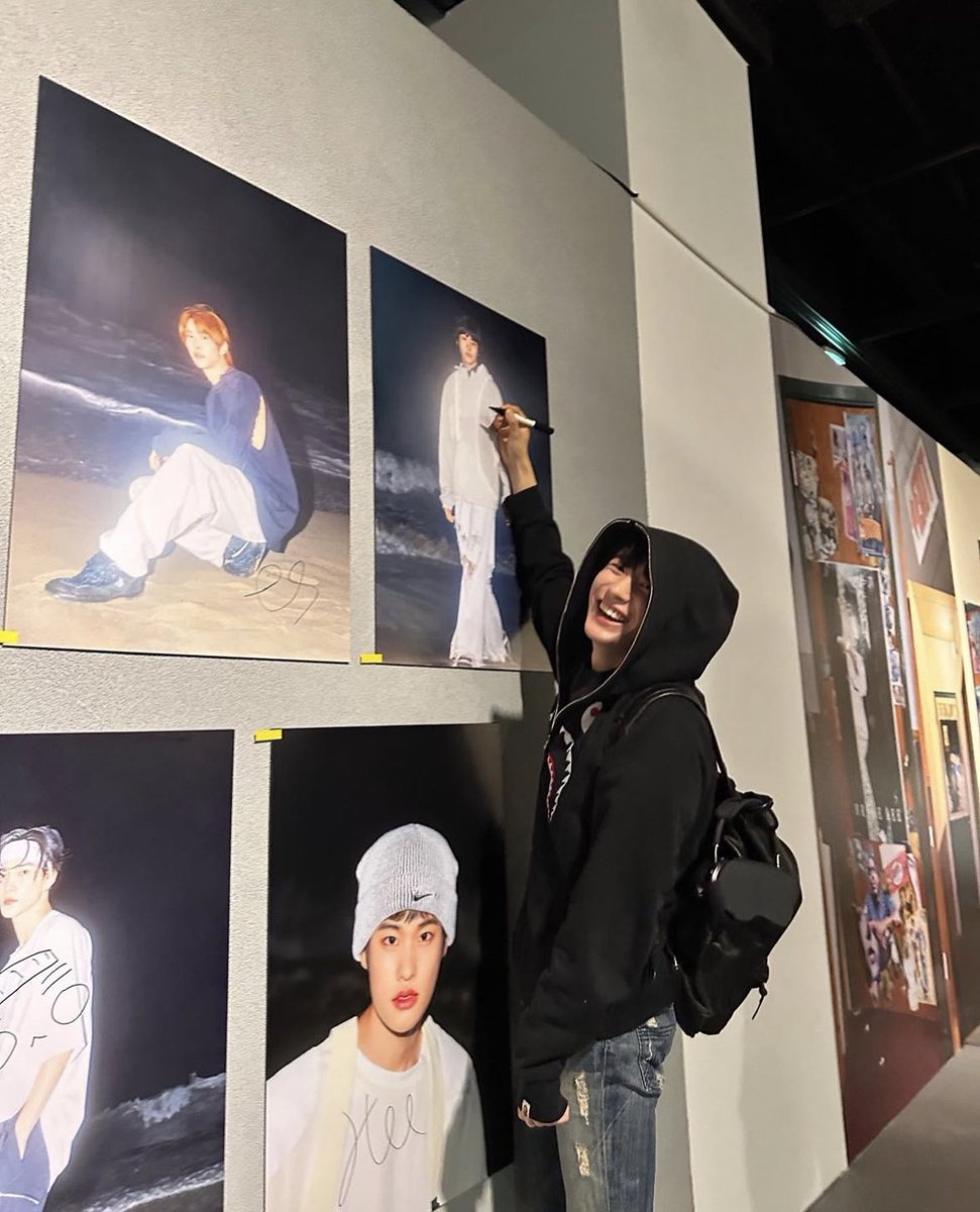 young1zz_'s tweet photo. 차녕이의생일을추카합니다
#문쪼꿈열어_앤톤생일이야
사랑가득행복강아디멍톤아
#ANTONishingDay
오늘도너를닮아행복한생일보내길 https://t.co/LPxZ9Cn51b