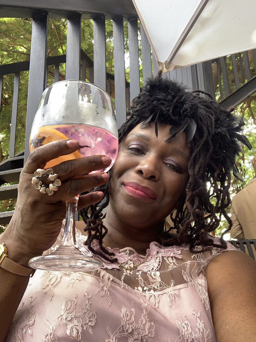 Charity Chanetsa 🌻 Loves good music! tweet media