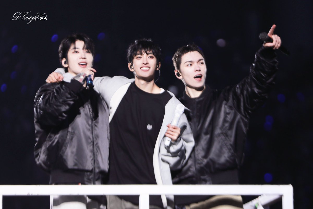 DKnight0218's tweet photo. 250320   CaratLand D1

#SEVENTEEN #세븐틴 
#DK #도겸 #ドギョム
#원우 #전원우 #WONWOO #ウォヌ
#버논 #최한솔 #VERNON #バーノン https://t.co/Fduyvx1N7H