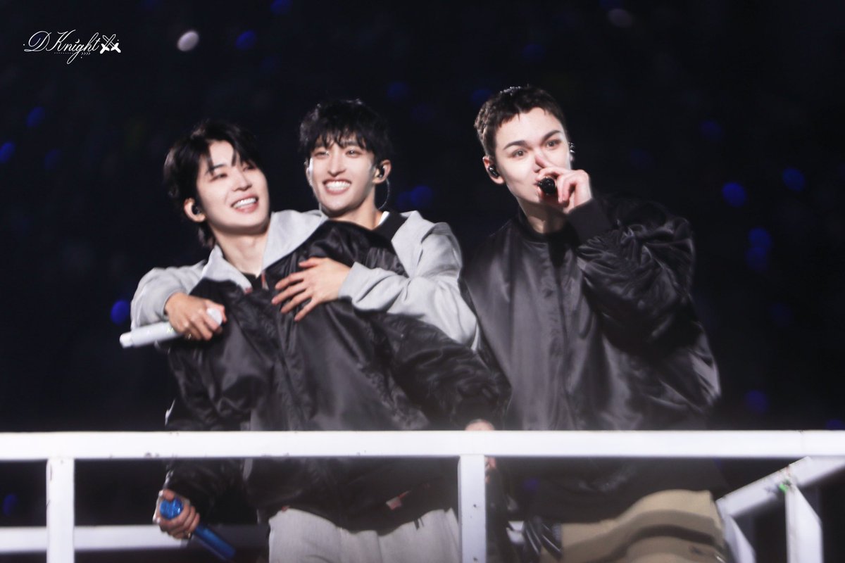 DKnight0218's tweet photo. 250320   CaratLand D1

#SEVENTEEN #세븐틴 
#DK #도겸 #ドギョム
#원우 #전원우 #WONWOO #ウォヌ
#버논 #최한솔 #VERNON #バーノン https://t.co/Fduyvx1N7H