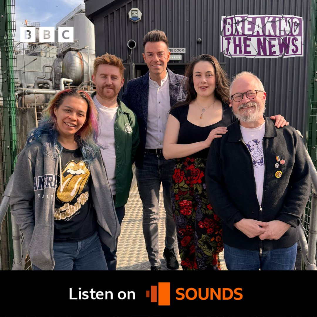 BBC Scotland Comedy (@bbccomedyscot) on Twitter photo ONAIR AGAIN🎉#BreakingTheNews with <a href="/des_clarke/">Des Clarke</a>, this week in Glasgow for <a href="/GlasgowComedy/">Glasgow Comedy Festival</a> 🤡
With <a href="/rialinacom/">Ria Lina ⚜️</a> <a href="/GarethWaugh/">Gareth Waugh</a> <a href="/MarjoleinR/">Marjolein Robertson</a> #RobinInce 🫶
Listen <a href="/BBCRadioScot/">BBC Radio Scotland</a> 🔊 Stream & subscribe <a href="/BBCSounds/">BBC Sounds</a> bbc.in/4kA0xGx ONAIR AGAIN🎉#BreakingTheNews with <a href="/des_clarke/">Des Clarke</a>, this week in Glasgow for <a href="/GlasgowComedy/">Glasgow Comedy Festival</a> 🤡
With <a href="/rialinacom/">Ria Lina ⚜️</a> <a href="/GarethWaugh/">Gareth Waugh</a> <a href="/MarjoleinR/">Marjolein Robertson</a> #RobinInce 🫶
Listen <a href="/BBCRadioScot/">BBC Radio Scotland</a> 🔊 Stream & subscribe <a href="/BBCSounds/">BBC Sounds</a> bbc.in/4kA0xGx
