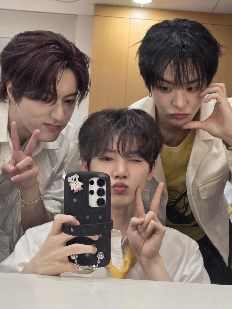 Junkyu tweet media