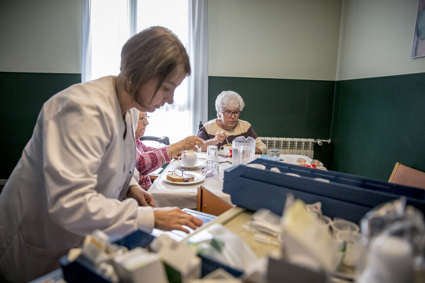 Desde la SEEGG damos todo nuestro apoyo y nos unimos al "Posicionamiento sobre el papel de las Enfermeras Geriátricas en el Ámbito Residencial" impulsado por el <a href="/COIGIrona/">Col·legi Oficial d'Infermeres/ers de Girona</a>  (Col.legi Oficial d’Infermeres/rs de Girona). seegg.es/2025/03/20/pos…