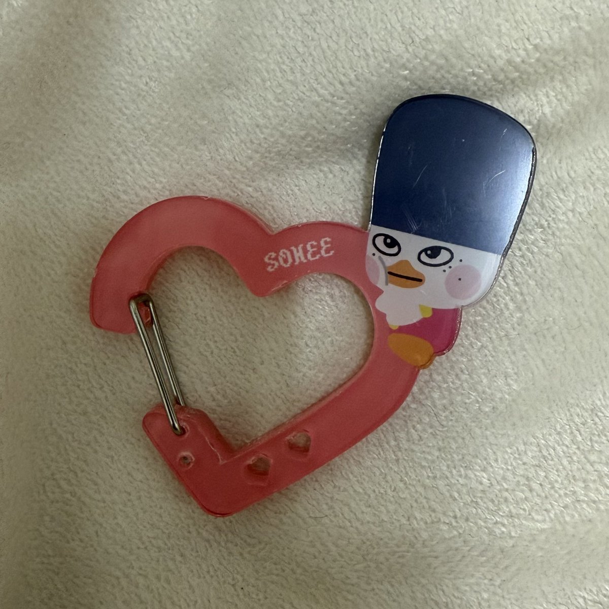 #RT

알티추첨 한분께 똘병이 카라비너를 드립니다!!
추첨은 4월 5일에!!