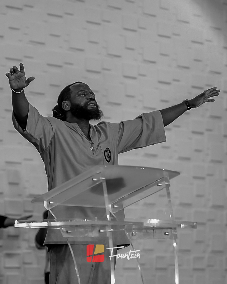 TFOLC's tweet photo. True worship is when words fail and the heart speaks. A moment of pure surrender.
#ThursdayShowers
#TFOLC
#MonthOfMarchingForward
#YearOfOverflowingPromises https://t.co/4GbabtvehK