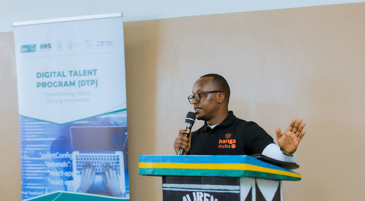 rwictchamber's tweet image. Today, in partnership with 
@RusiziDistrict , @IHSTowers , @RwandaICT , @RwandaYouthArts  and @rwictchamber activated the learning center for #DigitalTalentProgram in Rusizi District. This initiative supports the government&apos;s @1MRwandanCoders vision, equipping youth with digital…