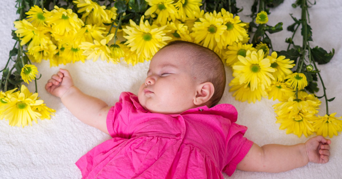 Spring is here! 🌸 As you freshen up your home, don’t forget to check for hidden safety hazards: bit.ly/2RDj3ze #SpringSafety