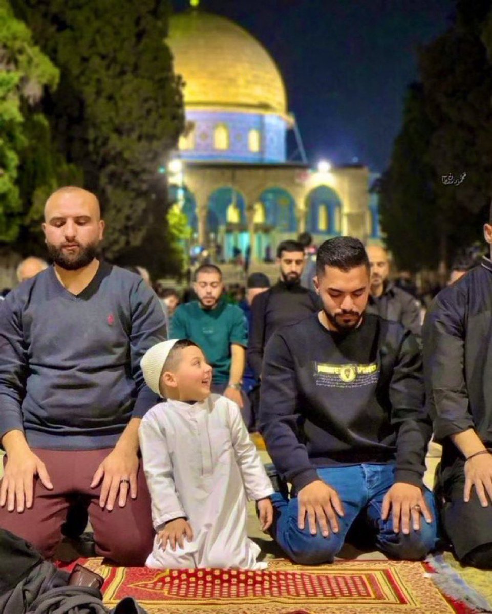 Islam Is the Most Peaceful Religion ☪️

If you agree then Repost it 😍