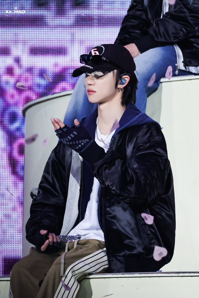 250320

#디에잇 #THE8 #Minghao
#서명호 #徐明浩 #ミンハオ
#세븐틴 #SEVENTEEN