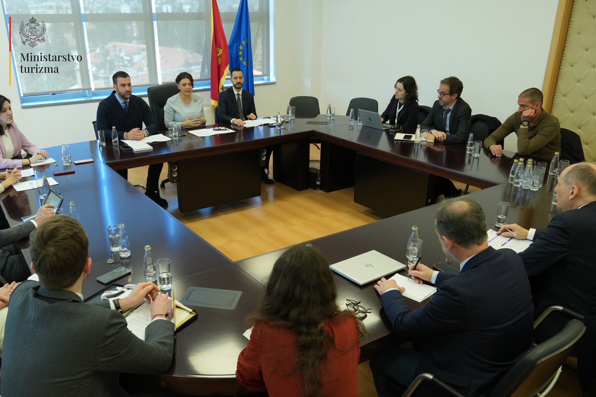 turizam_cg's tweet image. 🔷Ministar turizma Simonida Kordić sastala se sa delegacijom francuskih preduzetnika, na čelu sa generalnim direktorom MEDEF International-a Philippe Gautier-om, koji su u zvaničnoj posjeti Crnoj Gori.