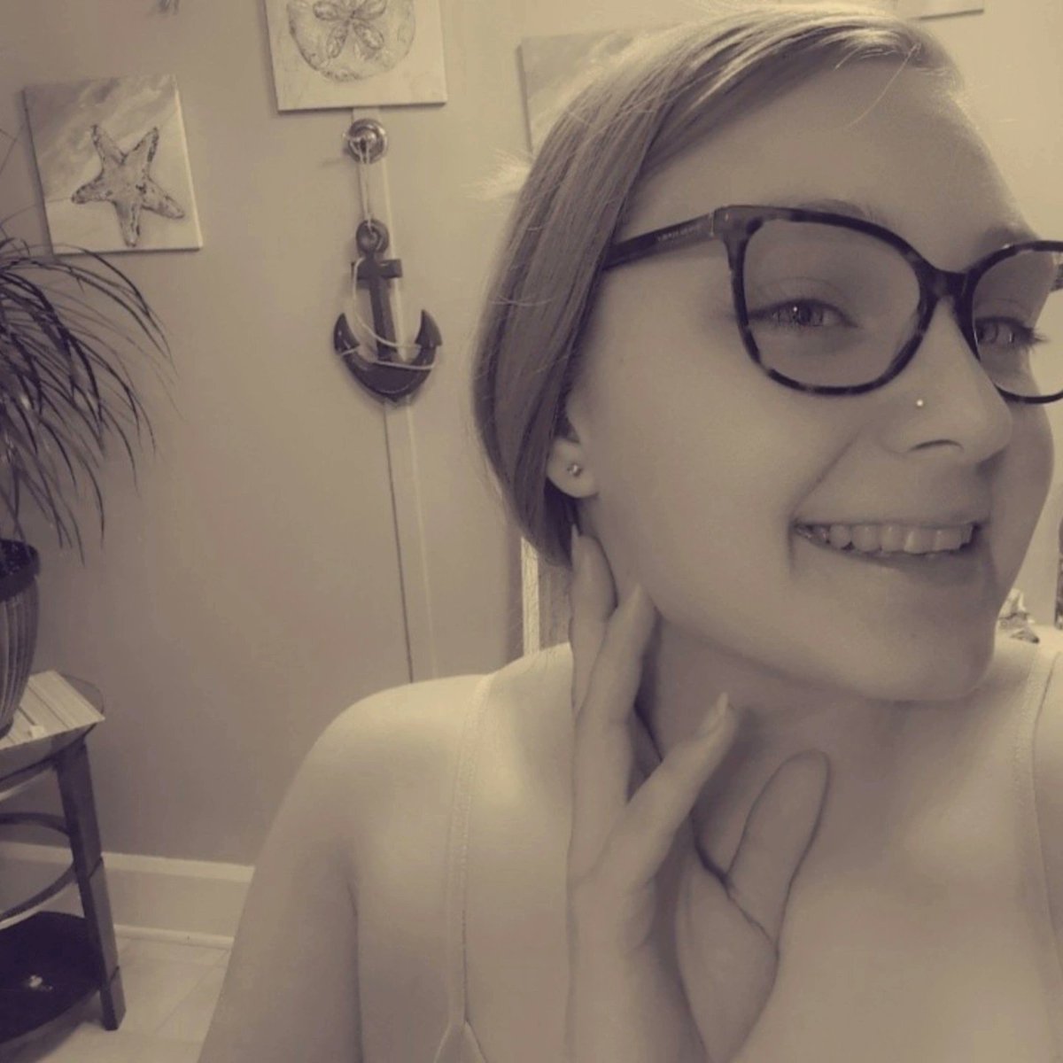 bqummiee_'s tweet photo. https://t.co/HIsQGSTmjW https://t.co/0sMcMJuGG0