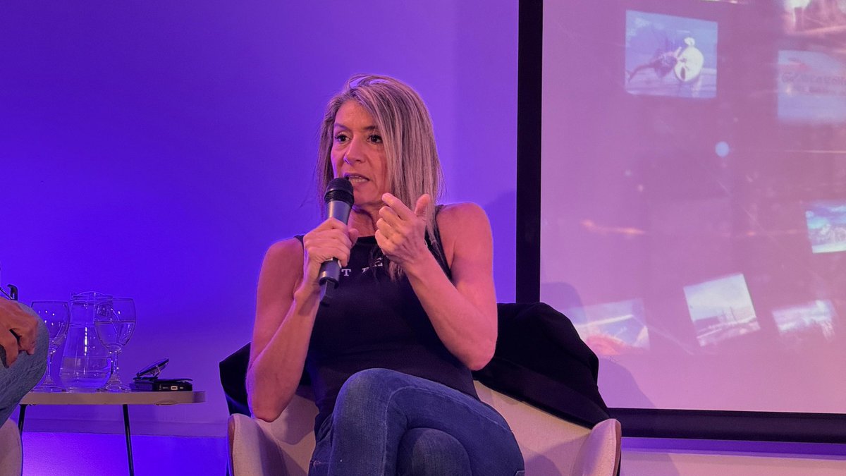 “Para nosotros no existe esa gran división de medios tradiciones y digitales, porque los tradicionales los mixeamos con los digitales”.

🗣️ Karen Jawetz, gerente comercial en Magnolio Media Group.