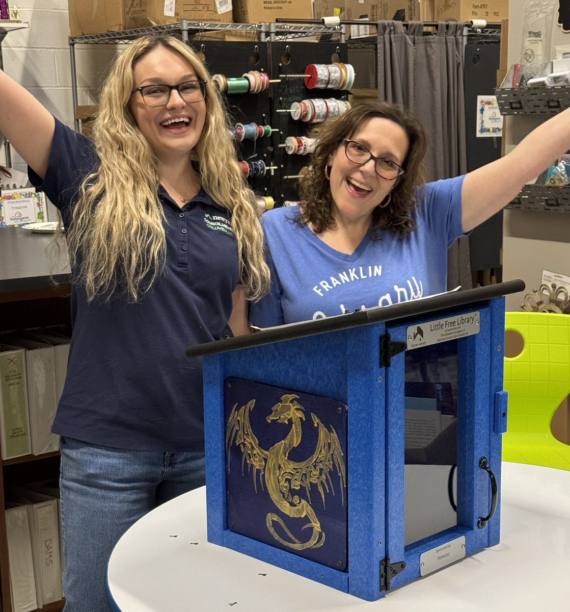AmySamay's tweet image. Last night @FMS_BCPS received our little free library and books courtesy of @foundationbcps and @NewrezHQ. We are looking forward to planning our ribbon-cutting ceremony! @HRCWooldridge @LtlFreeLibrary @BCPSLMP @JameeEspinoza