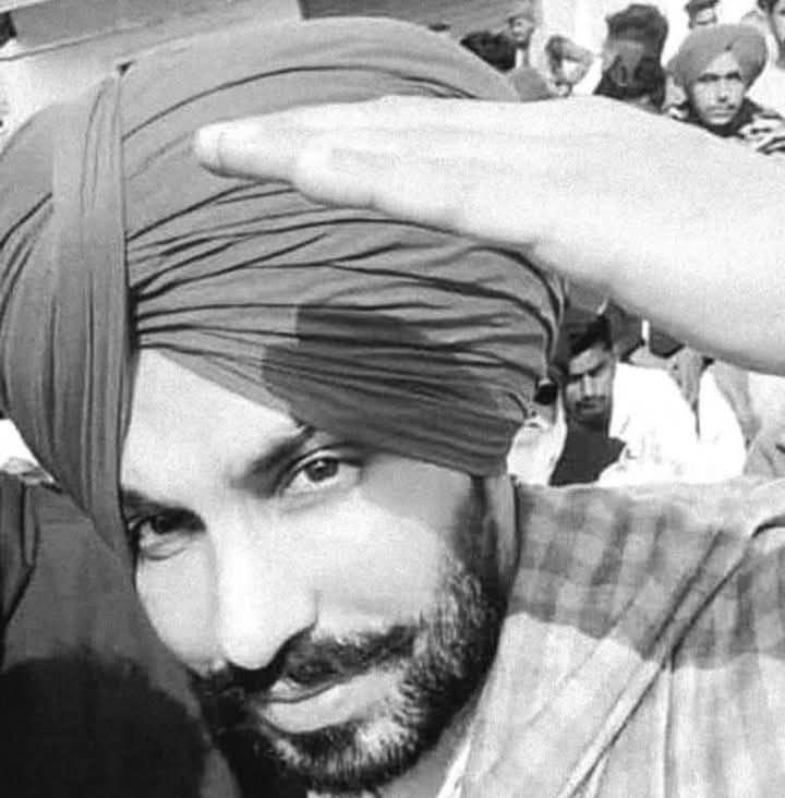 ਹਾਲਾਤਾਂ ਨੂੰ ਦੇਖ ਇੰਝ ਪ੍ਰਤੀਤ ਹੁੰਦਾ ਜਿਵੇਂ ਬਾਈ ਦੀਪ ਦੀ ਰੂਹ ਪੁਛਦੀ ਹੋਵੇ ਕਿ ਕਿਉਂ ਪੰਜਾਬੀਓ ! ਆਉਦੀਆ ਨੇ ਫਿਰ ਗੱਲਾਂ ਯਾਦ..? 
#ਸਾਡੇ_ਆਲਾ 💔