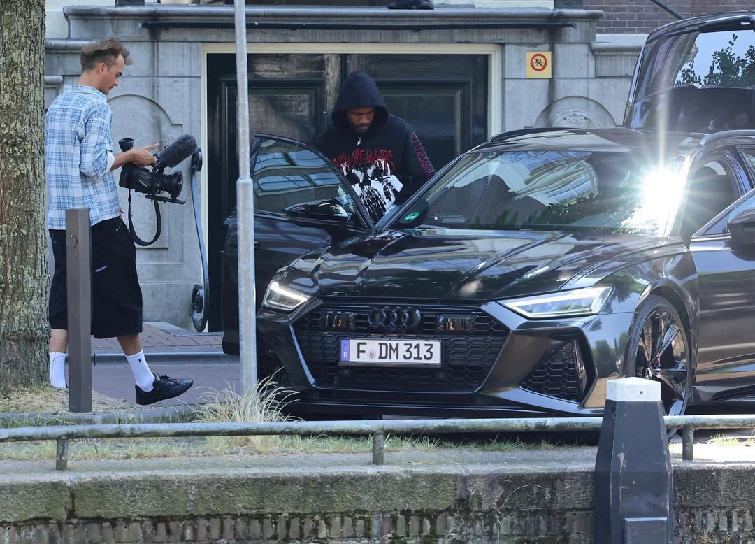 blondedhomer's tweet photo. Frank Ocean spotted filming for EUPHORIA Season 3. https://t.co/hUKsdE5Jst