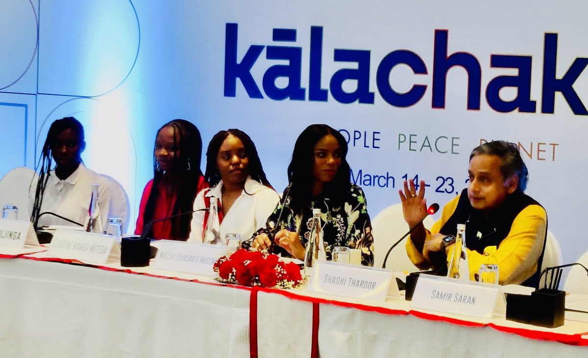 Shashi Tharoor tweet media