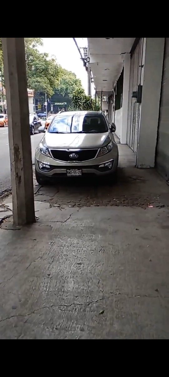 Reportero Ciudadano (@evidenciacdmx) on Twitter photo #URGENTE <a href="/OVIALCDMX/">OVIAL_SSCCDMX</a> Eugenia 1017 #zonaEscolar #conLosNiñosNo <a href="/UCS_GCDMX/">Unidad de Contacto del Secretario SSC CDMX</a> <a href="/AbbeyKingsley/">Abbey Kingsley ?🎃</a> <a href="/BicireporteraDF/">Bicireportera CDMX</a> <a href="/Delvalle_Quejas/">Del Valle Reportes</a> <a href="/NarvarteVecinos/">🌸 Del Valle/Narvarte Unidos 🌸</a> <a href="/Hartonelli/">H@rtonelli</a> #CapitalDeLaTransformación #URGENTE <a href="/OVIALCDMX/">OVIAL_SSCCDMX</a> Eugenia 1017 #zonaEscolar #conLosNiñosNo <a href="/UCS_GCDMX/">Unidad de Contacto del Secretario SSC CDMX</a> <a href="/AbbeyKingsley/">Abbey Kingsley ?🎃</a> <a href="/BicireporteraDF/">Bicireportera CDMX</a> <a href="/Delvalle_Quejas/">Del Valle Reportes</a> <a href="/NarvarteVecinos/">🌸 Del Valle/Narvarte Unidos 🌸</a> <a href="/Hartonelli/">H@rtonelli</a> #CapitalDeLaTransformación