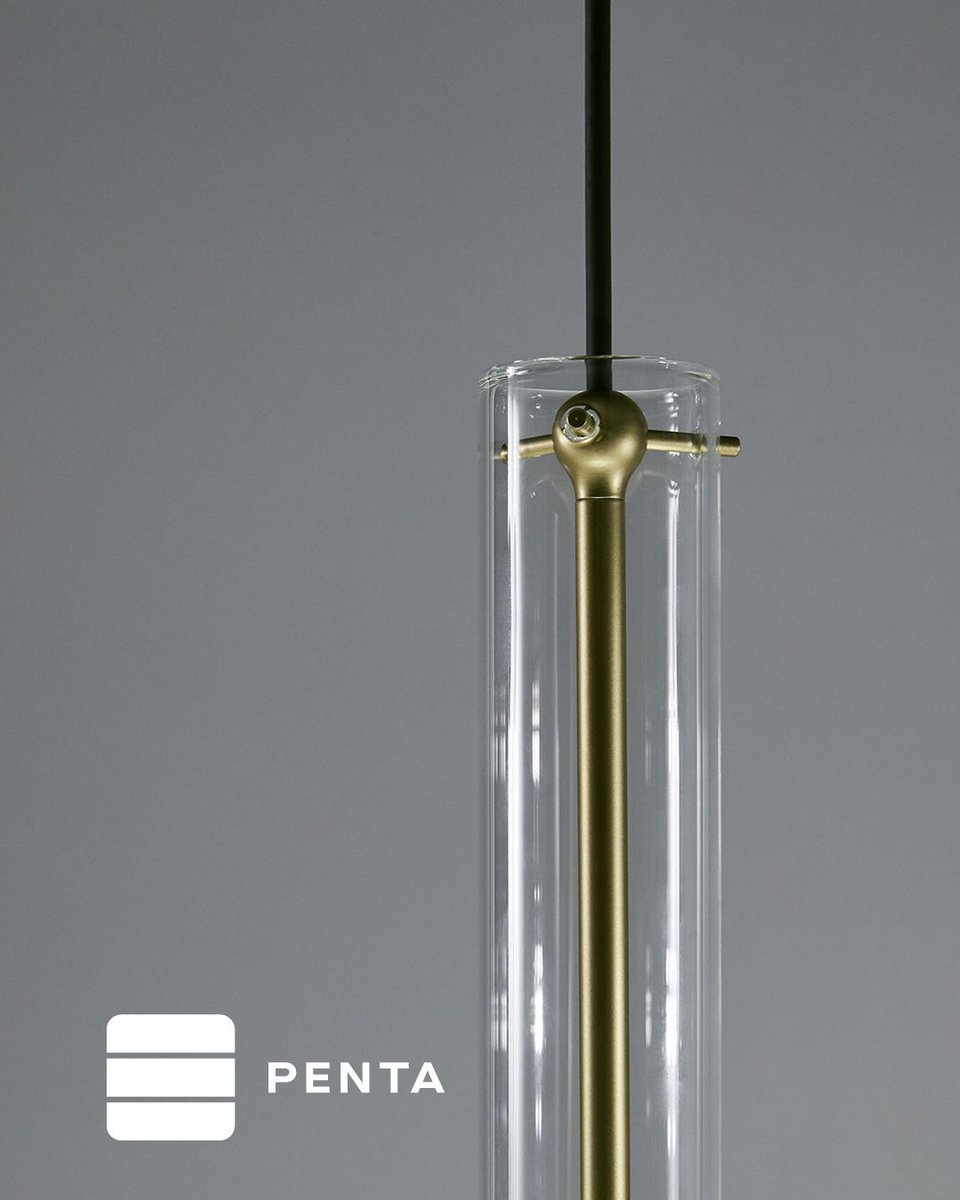 light_resource's tweet image. Penta Wonder in borosilicate combines elegance and delicacy in every curve. Its minimalist transparency diffuses a soft, refined light.

Learn more: pentalight.com/en/prodotto/wo…

#lightingdesign #interiordesign #glasslighting #residentiallighitng #decorativelighting #pendants
